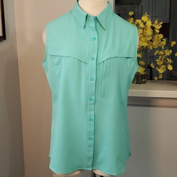World wide Sportsman sleevless top. Button down with colar. Size large. Fishing. - Picture 1 of 13